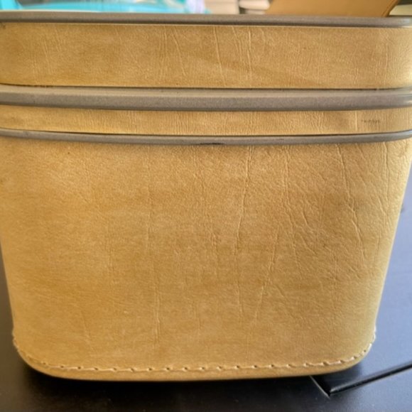 Samsonite Vintage Train Case 1960s Butter Yellow Silhouette Elevated Picnic - Picture 12 of 16